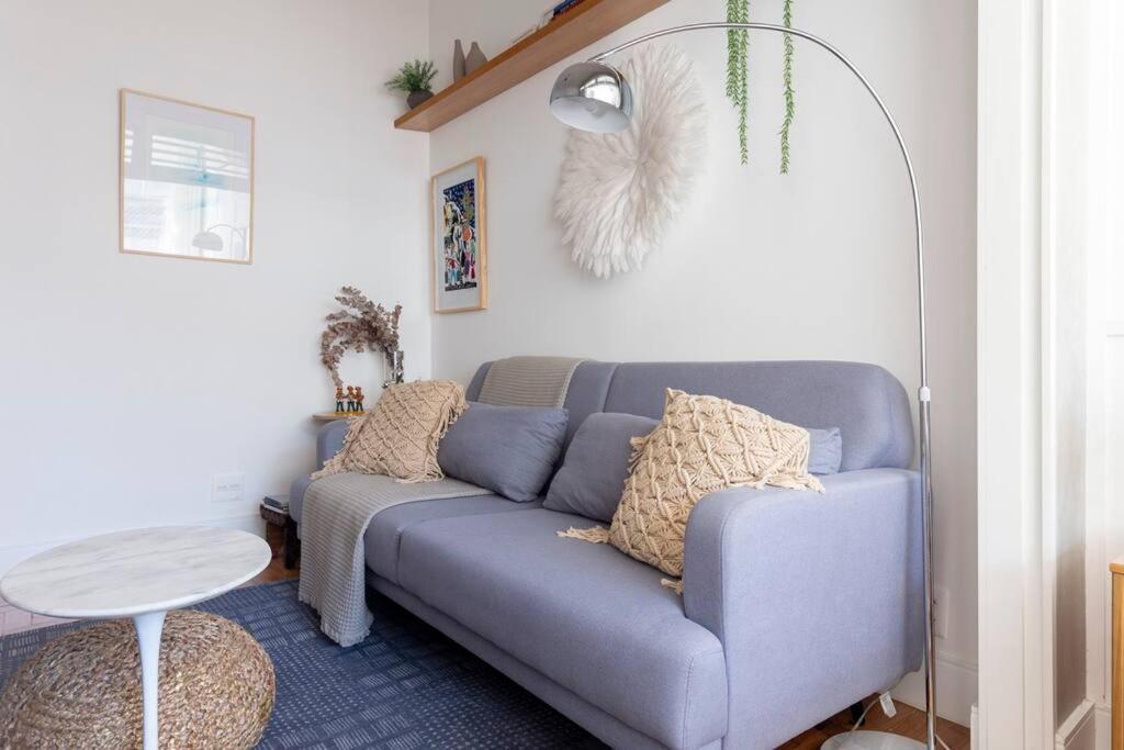 Apartment Curtacopacabana: 1qto, Estiloso, 400mb, 5min *