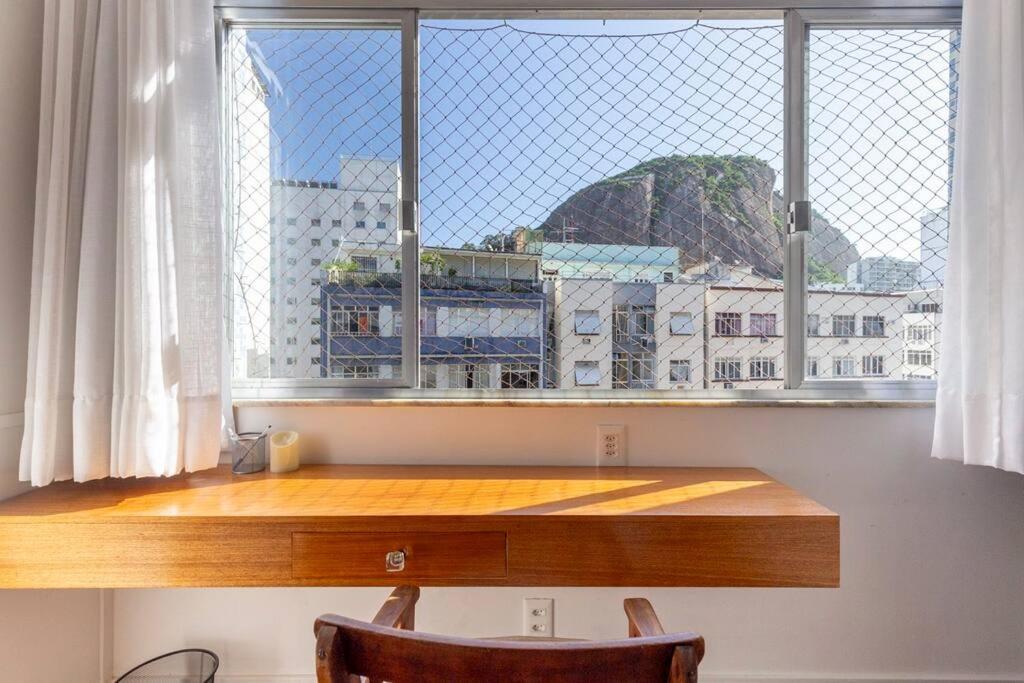 Apartment Curtacopacabana: 1qto, Estiloso, 400mb, 5min